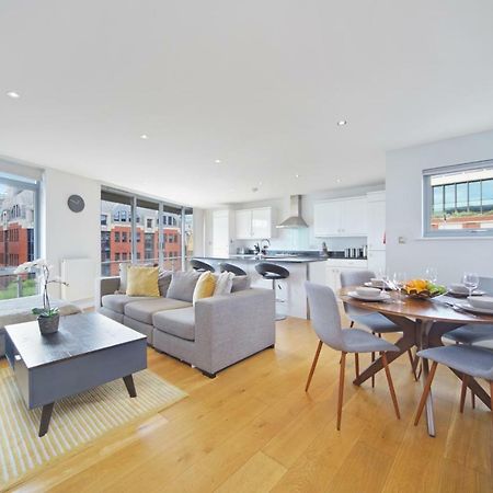 2 Bed Executive Penthouse Near Liverpool Street Free Wifi By City Stay Aparts London Eksteriør bilde